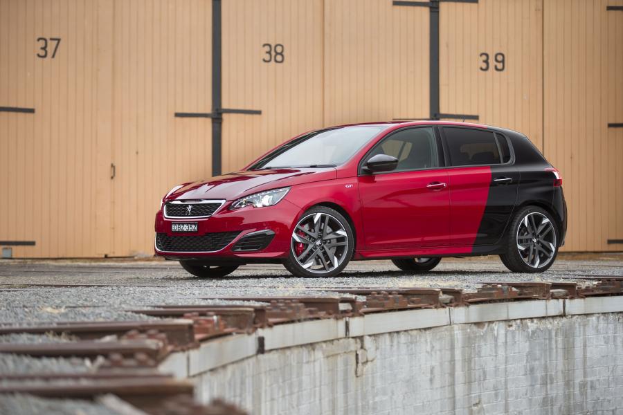  Peugeot 308 GTi 2016 года  (AU) (фото 9 из 30)